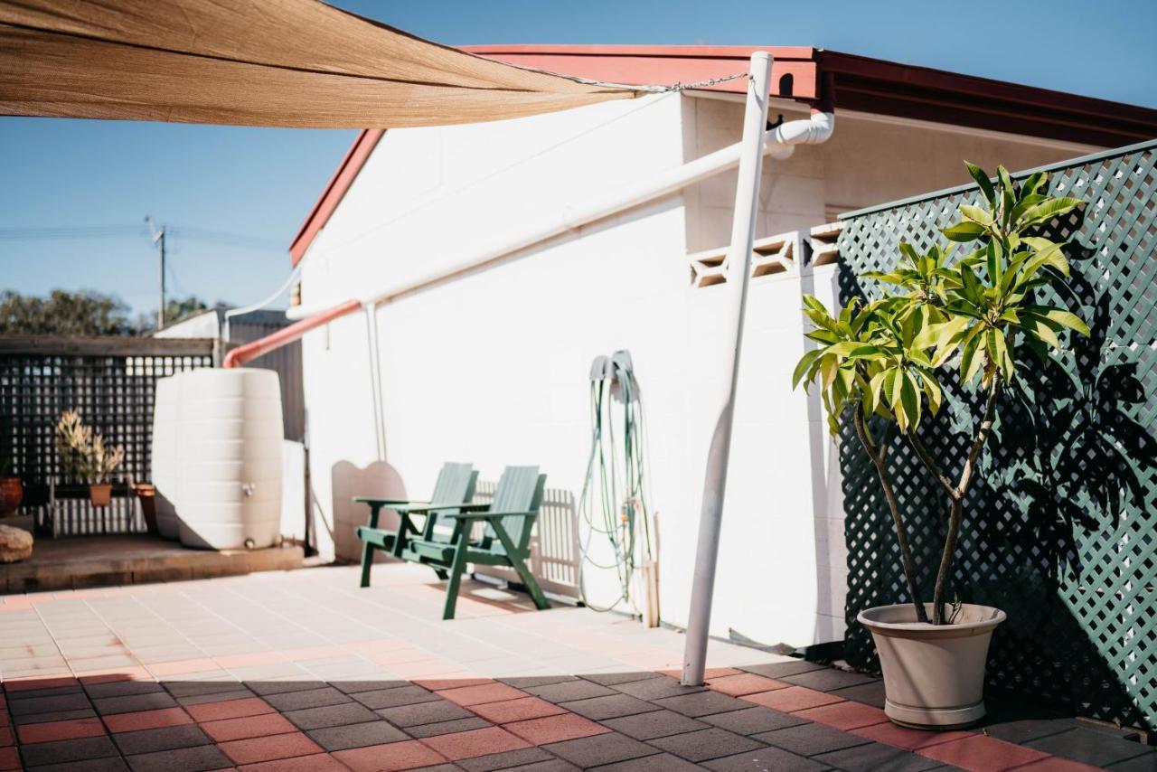 Poinsettia Motel 3*
